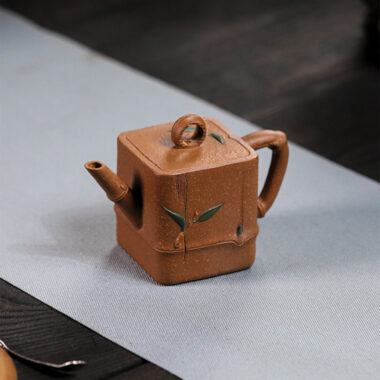 Full Handmade Yixing Zisha Teapot [Zhu Yun Sifang] (Jin Jiang Po Ni – 100ml)