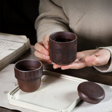 Master Handmade Yixing Zisha Travel Tea Cup [Xian Ju] (Zi Ni – 150ml)
