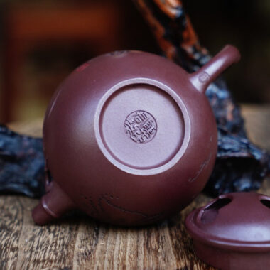 Full Handmade Yixing Zisha Teapot [Niu Gai Pot] (Zi Ni – 170ml)