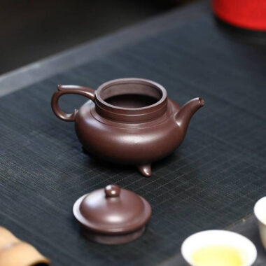 Yixing Zisha Teapot [San Zu Ao Xue] (Zi Ni – 230ml)