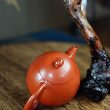 Full Handmade Yixing Zisha Teapot [Dragon Egg Pot] (Zhu Ni – 220ml)