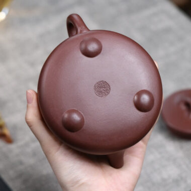 Full Handmade Yixing Zisha Teapot [Jingzhou Shi Piao Pot] (Zi Ni – 300ml)