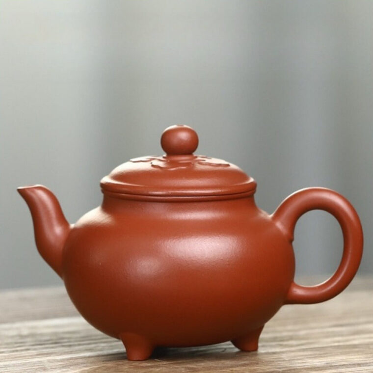 Full Handmade Yixing Zisha Teapot [Dabin Ruyi Pot] (Zhu Ni- 150ml)