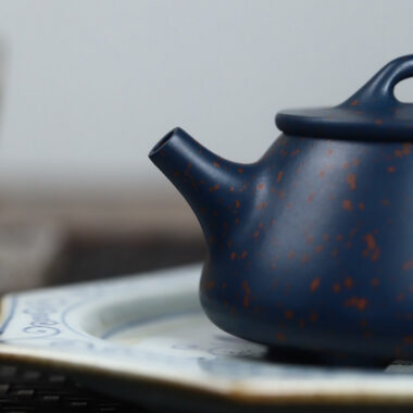 Full Handmade Yixing Zisha Teapot [Ziye Shi Piao Pot] (Tian Cui Sha – 170ml)