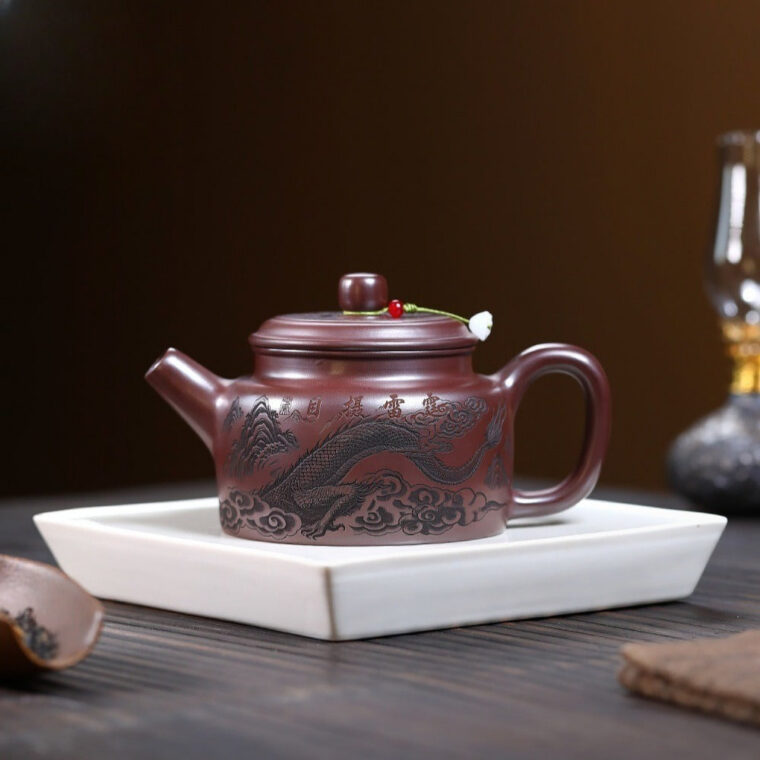 Yixing Zisha Teapot [Dragon Dezhong] (Zi Zhu Ni – 480ml)