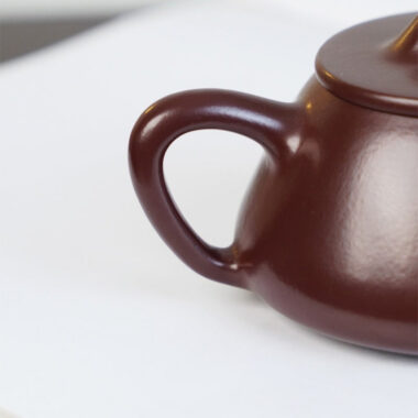 Full Handmade Yixing Zisha Teapot [Ping Gai Shi Piao Pot] (Zi Zhu Ni – 170ml)