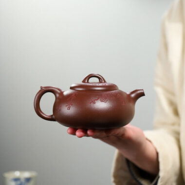 Yixing Zisha Teapot [Han Xiang] (Di Cao Qing – 330ml)