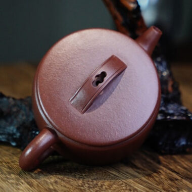 Full Handmade Yixing Zisha Teapot [Hanwa Pot] (Di Cao Qing – 110ml)
