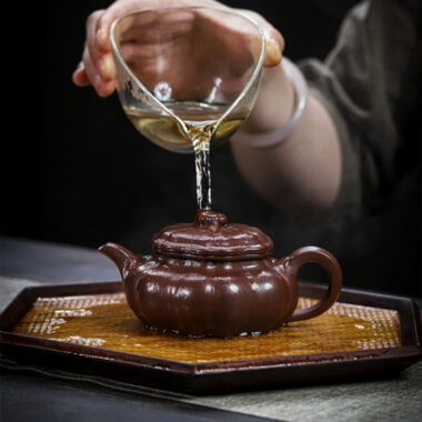 Full Handmade Yixing Zisha Teapot [Siji Ruyi] (Jin Sha Zi Ni – 190ml)