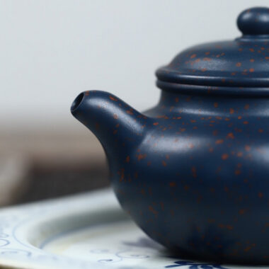 Full Handmade Yixing Zisha Teapot [Fanggu Pot] (Tian Cui Sha – 190ml)