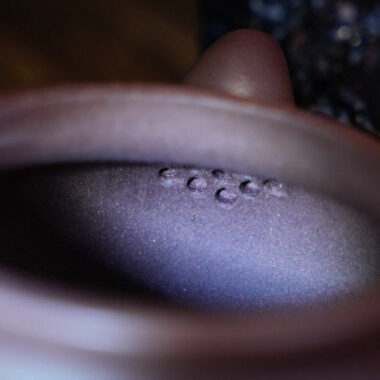 Full Handmade Yixing Zisha Teapot [Fanggu Pot] (Zi Ni – 360ml)