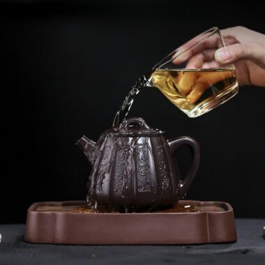 Full Handmade Yixing Zisha Teapot [Fanyin Shi Piao] (Lao Zi Ni – 380ml)