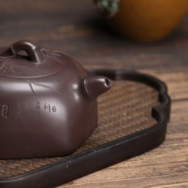 Full Handmade Yixing Zisha Teapot [Yue Xia Xiao Xiang Pot] (Lao Zi Ni – 260ml)