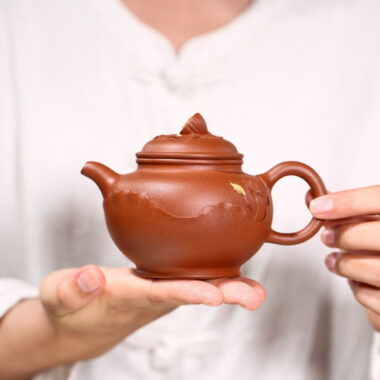 Yixing Zisha Teapot [Lotus Duo Zhi] (Hong Jiang Po Ni – 250ml)