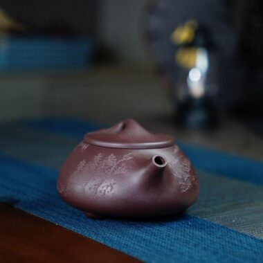 Full Handmade Yixing Zisha Teapot [Jingzhou Shi Piao Pot – Shan Shui] (Zi Ni – 230ml)