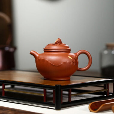 Yixing Zisha Teapot [Lotus Duo Zhi] (Hong Jiang Po Ni – 250ml)
