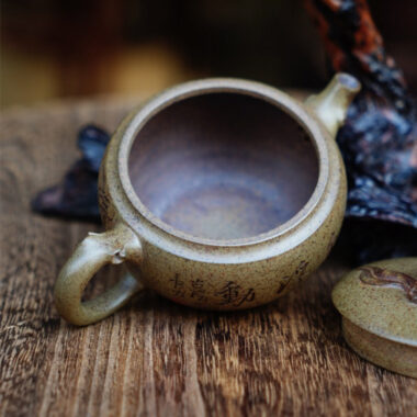 Full Handmade Yixing Zisha Teapot [Shoutau Pot] (Qing Duan Ni Firewood Fired – 150ml)