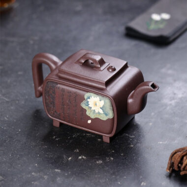 Full Handmade Yixing Zisha Teapot [Yi Mai Xiang Cheng] (Tian Qing Zi Ni – 520ml)