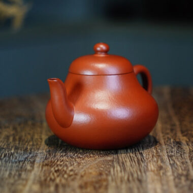 Full Handmade Yixing Zisha Teapot [Pear Pot] (Dahongpao – 170ml)