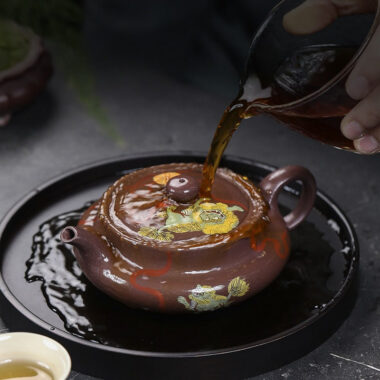 Full Handmade Yixing Zisha Teapot [Jiqing Tian Xia] (30 Mu Zi Ni – 260ml)