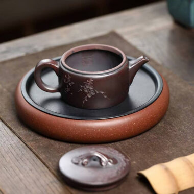 Yixing Zisha Teapot [Ruyi Hanwa] (High Temperature Zi Ni – 210ml)