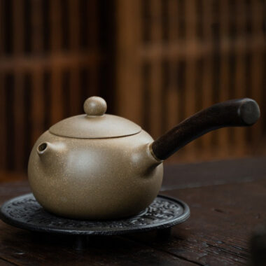 Yixing Zisha Teapot [Tang Yu Xishi Side Handle Pot] (Qing Duan Ni – 200ml)