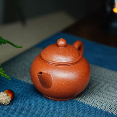 Full Handmade Yixing Zisha Teapot [Shui Ping Pot] (Li Pi Zhu Ni – 220ml)