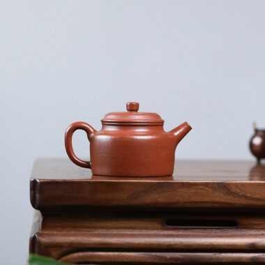 Yixing Zisha Teapot [De Zhong] (Bensan Lu Ni/Jiang Po Ni/Zi Ni – 170ml)