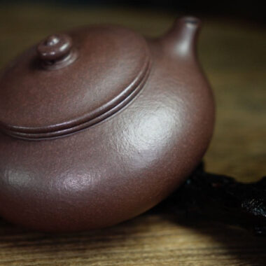 Full Handmade Yixing Zisha Teapot [Han Jiang Pot] (Zi Ni – 190ml)