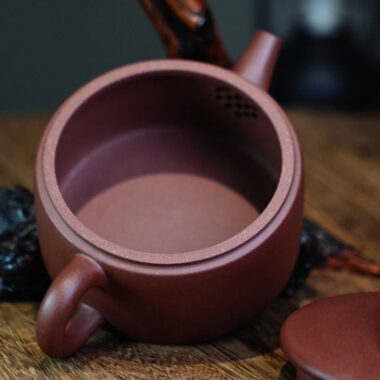 Full Handmade Yixing Zisha Teapot [Hanwa Pot] (Di Cao Qing – 180ml)
