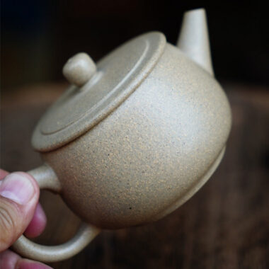 Full Handmade Yixing Zisha Teapot [Hanwa Pot] (Qing Duan Ni – 240ml)