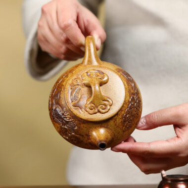 Yixing Zisha Teapot [Dragon Shi Piao] (Longgu Jin Sha – 310ml)