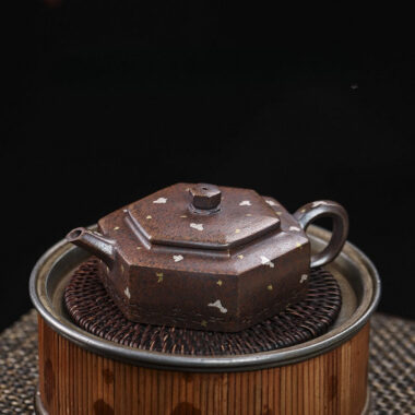 Full Handmade Yixing Zisha Teapot [Liufang De Zhong] (Firewood Fired Duan Ni – 150ml)