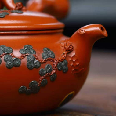 Full Handmade Yixing Zisha Teapot [Pine Needle Tang Yu Pot] (Zhu Ni – 280ml)