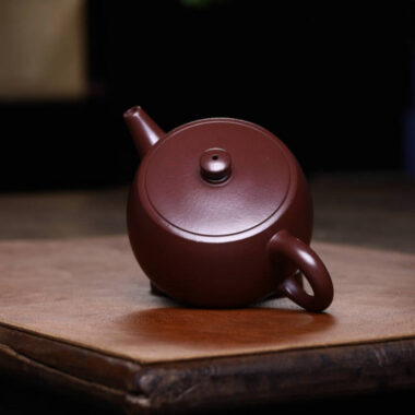 Full Handmade Yixing Zisha Teapot [Ping Gai Zhi Liu Pot] (Lao Zi Ni – 250ml)