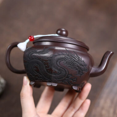 Yixing Zisha Teapot [Dragon Liufang] (Gu Tong Wu Ni – 330ml)