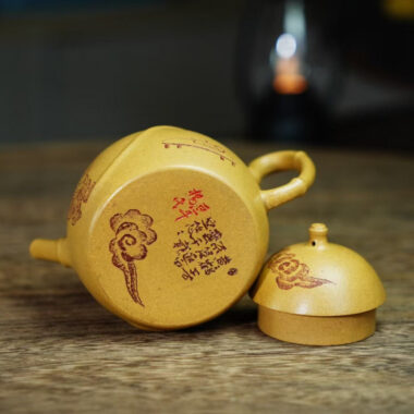 Full Handmade Yixing Zisha Teapot [Buddha Belly Pot] (Huangjin Duan Ni – 160ml)