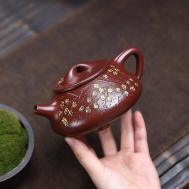 Yixing Zisha Teapot [Plum Blossom Jingzhou Shi Piao] (Hong Pi Long – 310ml)