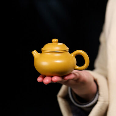 Yixing Zisha Teapot [Mini Rong Tian Pot] (Huangjin Zhn Ni – 120ml)