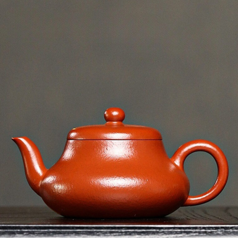 Full Handmade Yixing Zisha Teapot [Junde Pot] (Dahongpao – 130ml)