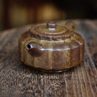 Full Handmade Yixing Zisha Teapot [Jinnang Zhou Pan Pot] (Qing Duan Ni Firewood Fired – 140ml)