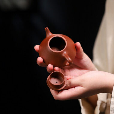 Yixing Zisha Teapot [Mini Ziye Shi Piao] (Di Cao Qing – 70ml)