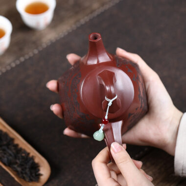 Yixing Zisha Teapot [Bawang Shi Piao] (Long Xue Sha – 280ml)