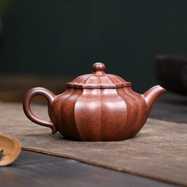 Full Handmade Yixing Zisha Teapot [Yang Xin Fanggu] (Hei Dun Tou – 230ml)