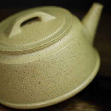 Full Handmade Yixing Zisha Teapot [Yu Zhao Pot] (Benson Lu Ni – 170ml)