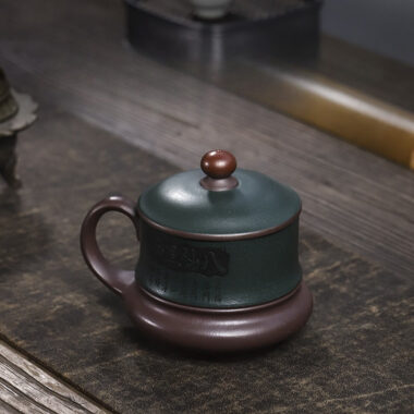 Master Handmade Yixing Zisha Tea Mug [Baxian Cheng Rui] (Jinsha Zi Ni – 480ml)