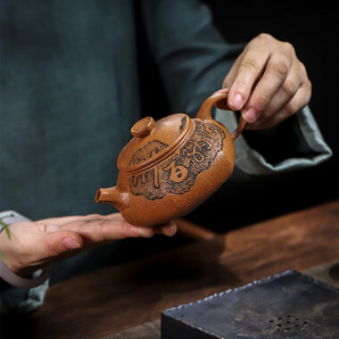 Full Handmade Yixing Zisha Teapot [Fu Yun Ren Sheng] (Jin Jiang Po Ni – 260ml)