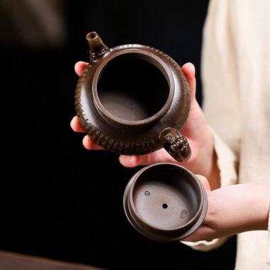 Yixing Zisha Teapot [Tanzi Pot] (Gu Tong Ni – 290ml)