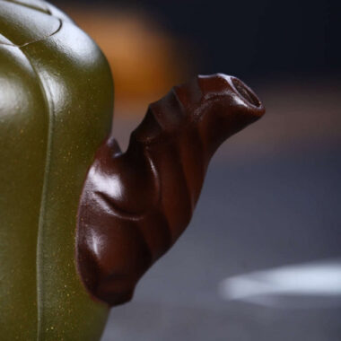 Full Handmade Yixing Zisha Teapot [Bi-color Pumpkin Pot] (Lu Ni/Zi Ni – 350ml)
