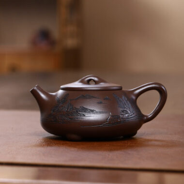 Yixing Zisha Teapot [God Rewards Jingzhou Shi Piao] (Lao Zi Ni – 220ml)